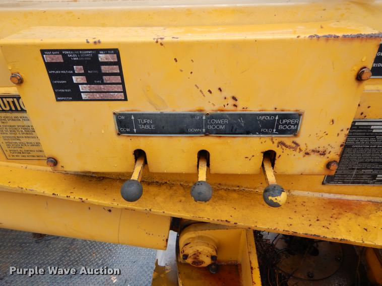image for item DE8345 1977 Ford F600 bucket truck
