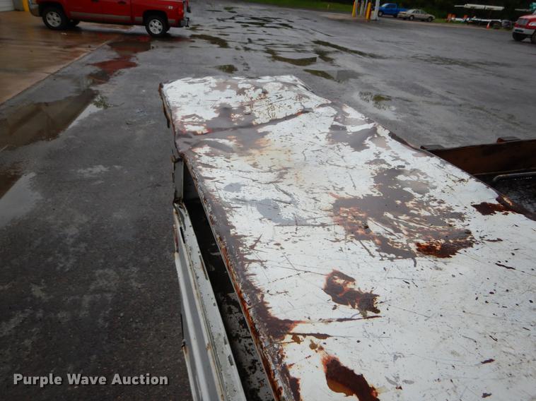 image for item DE8345 1977 Ford F600 bucket truck