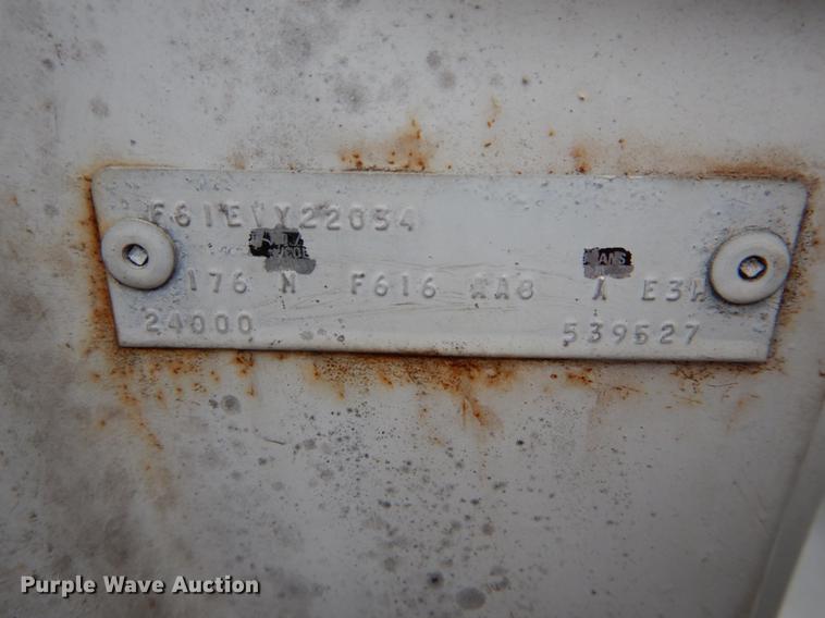 image for item DE8345 1977 Ford F600 bucket truck