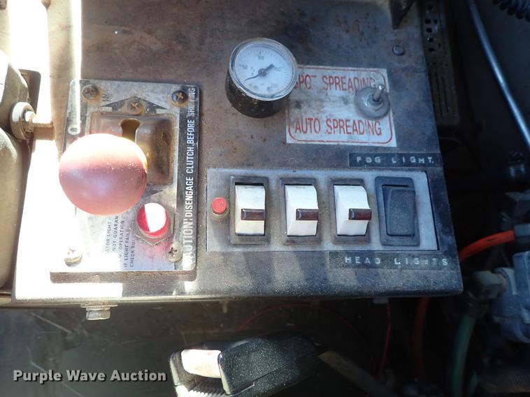 image for item DF1130 1991 International 4900 dump truck