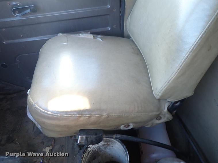 image for item DF1130 1991 International 4900 dump truck