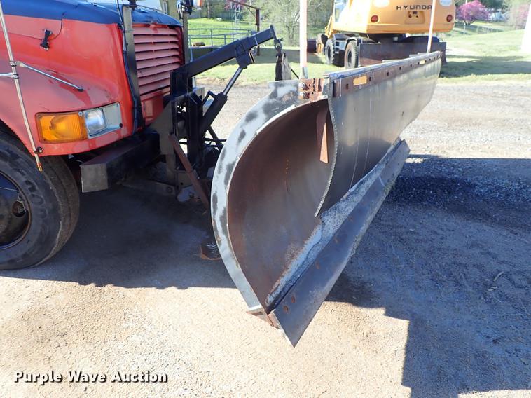 image for item DF1130 1991 International 4900 dump truck