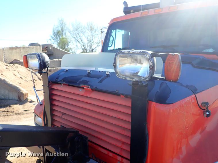 image for item DF1130 1991 International 4900 dump truck