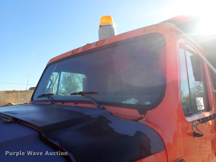 image for item DF1130 1991 International 4900 dump truck