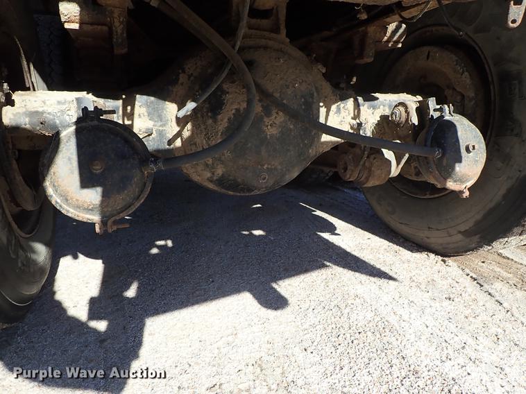 image for item DF1130 1991 International 4900 dump truck