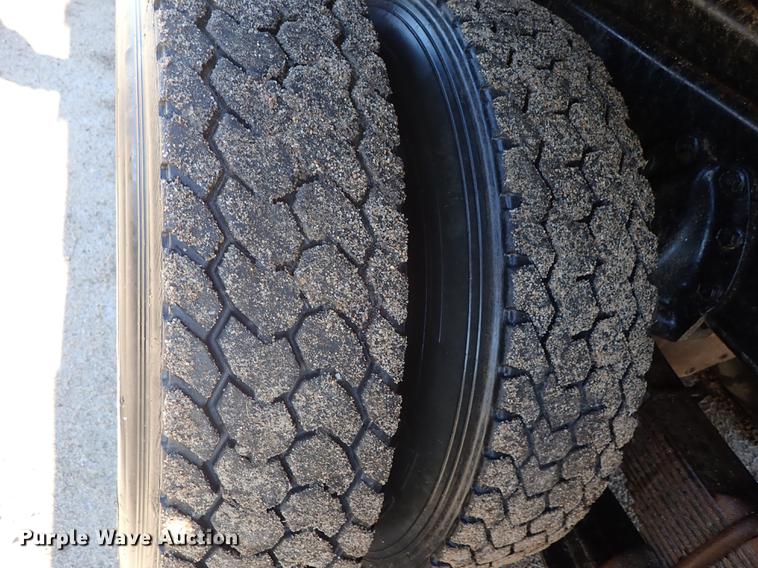 image for item DF1130 1991 International 4900 dump truck