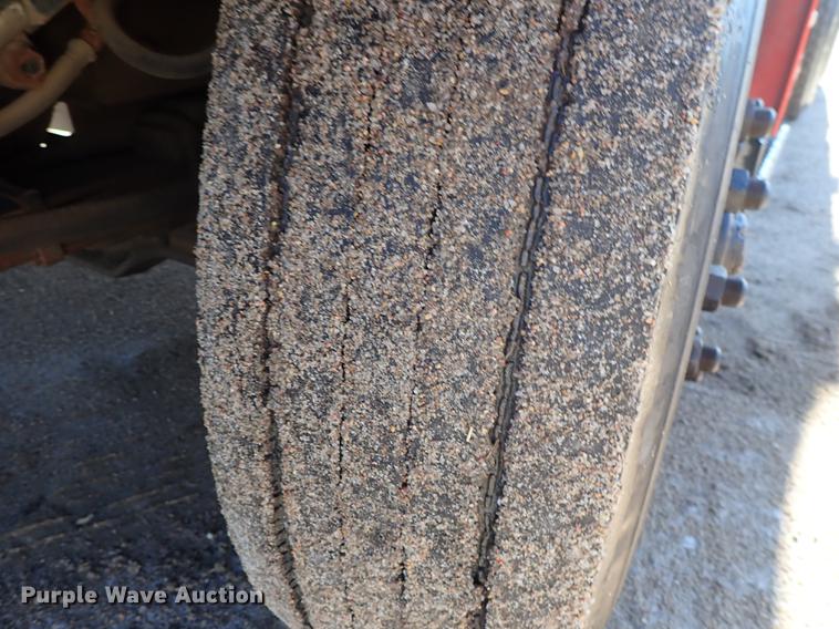 image for item DF1130 1991 International 4900 dump truck