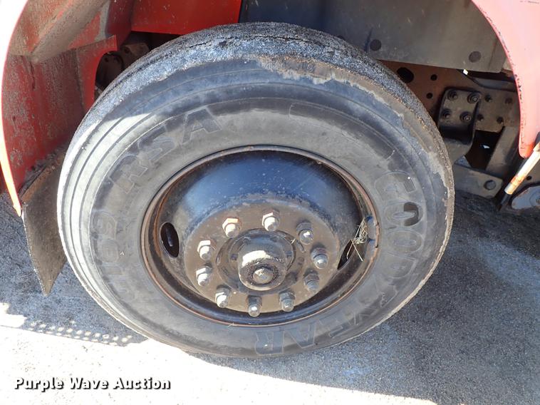 image for item DF1130 1991 International 4900 dump truck