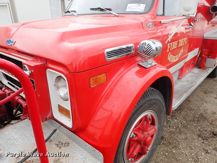 image for item DF1137 1970 Chevrolet C60 fire truck