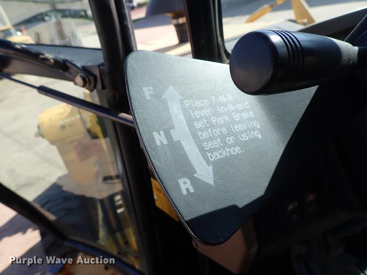 image for item DF1166 1997 John Deere 310E backhoe