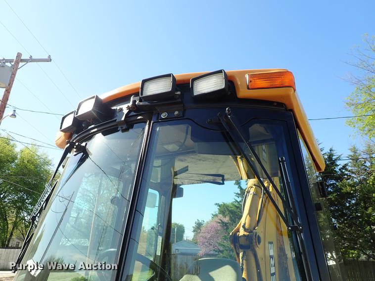 image for item DF1166 1997 John Deere 310E backhoe