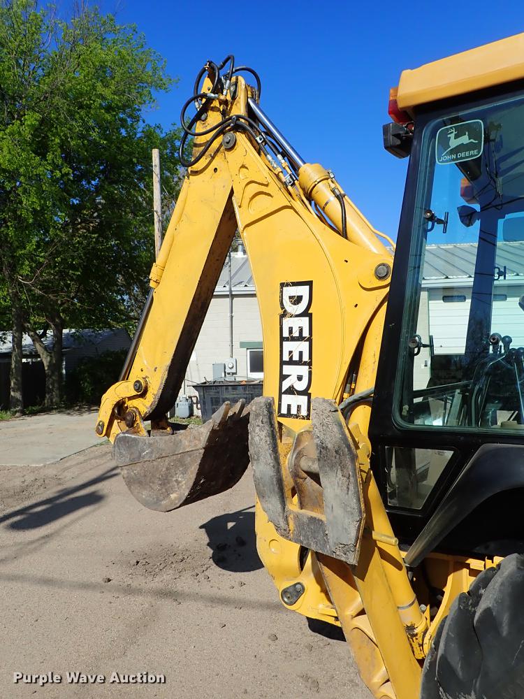 image for item DF1166 1997 John Deere 310E backhoe