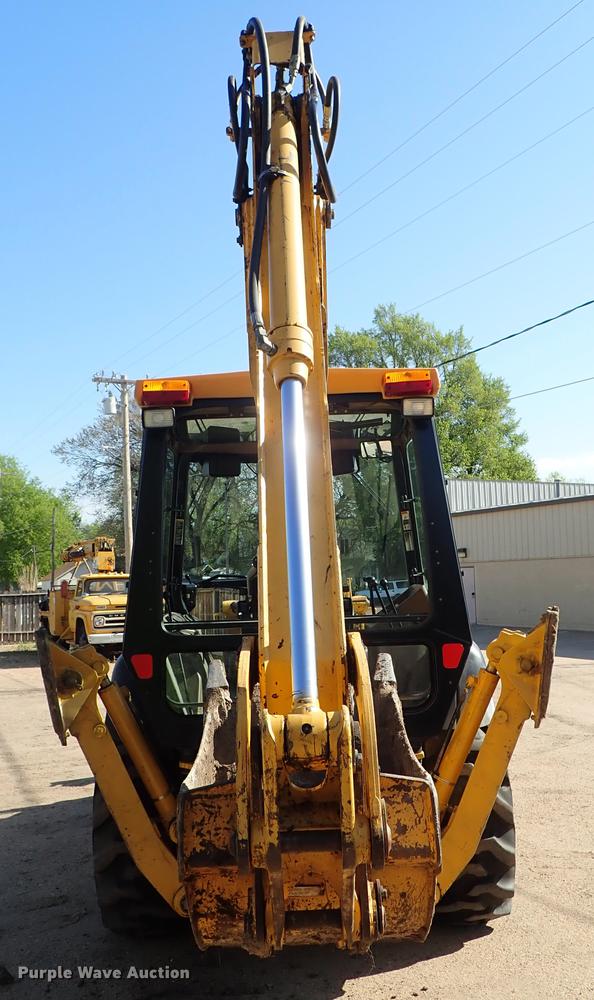 image for item DF1166 1997 John Deere 310E backhoe