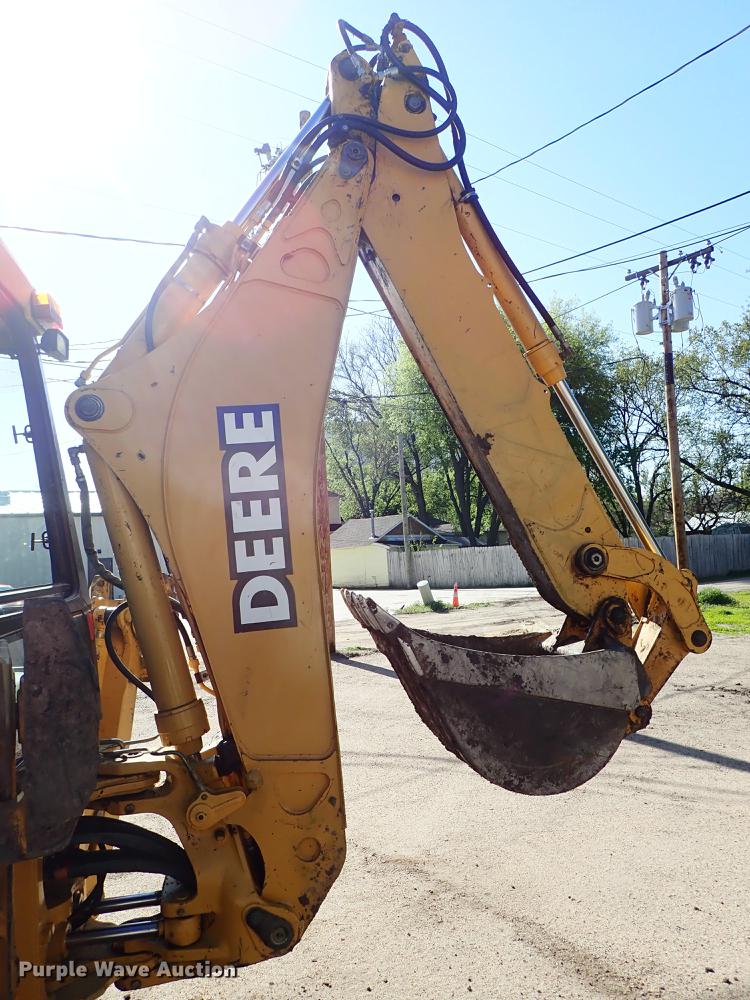 image for item DF1166 1997 John Deere 310E backhoe