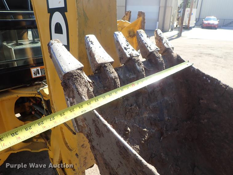 image for item DF1166 1997 John Deere 310E backhoe