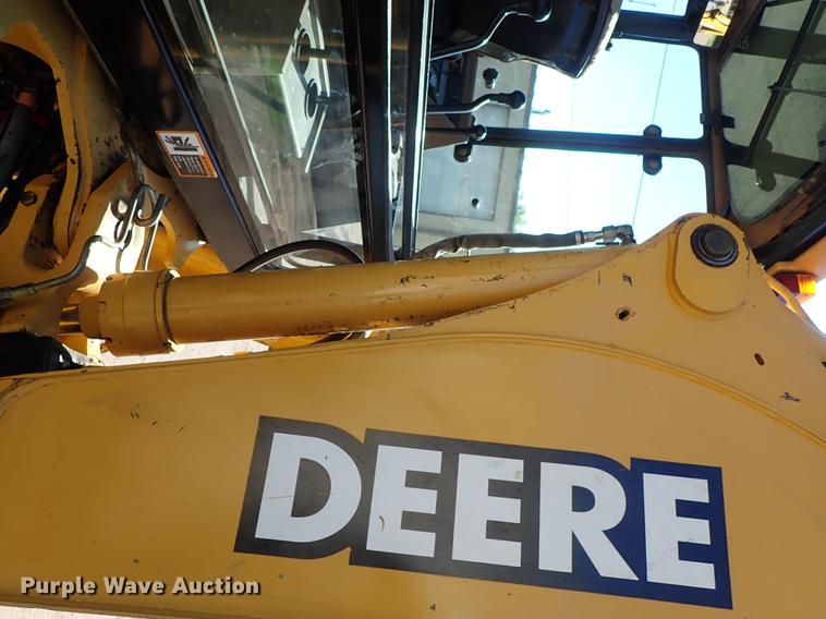 image for item DF1166 1997 John Deere 310E backhoe
