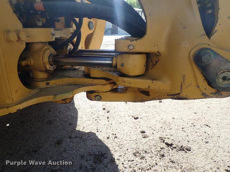 image for item DF1166 1997 John Deere 310E backhoe