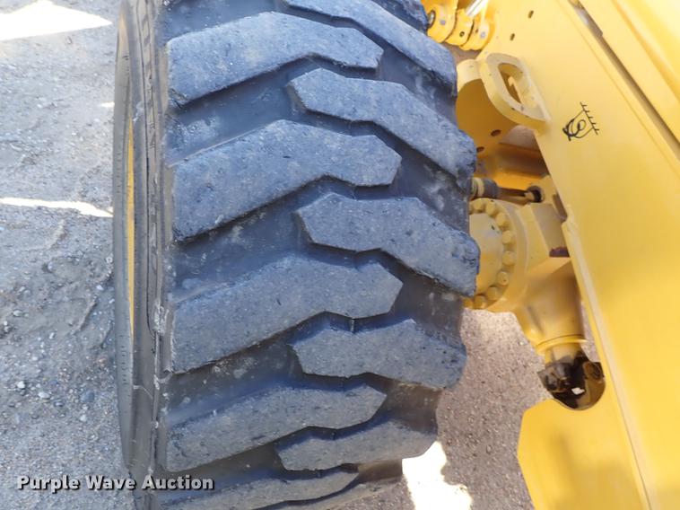 image for item DF1166 1997 John Deere 310E backhoe