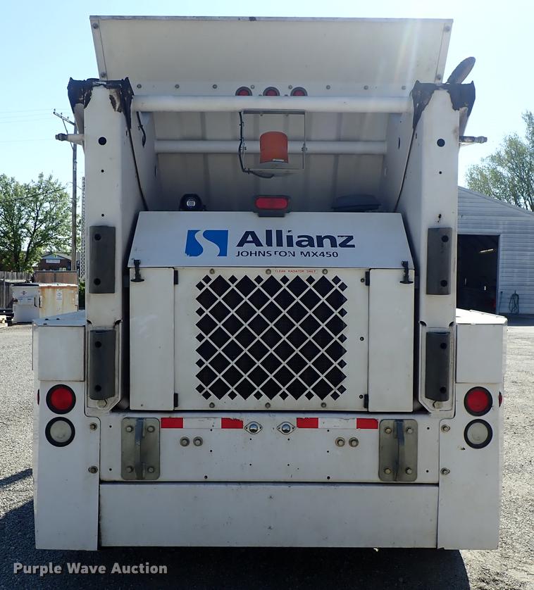 image for item DF1167 2009 Allianz Johnston MX450 street sweeper
