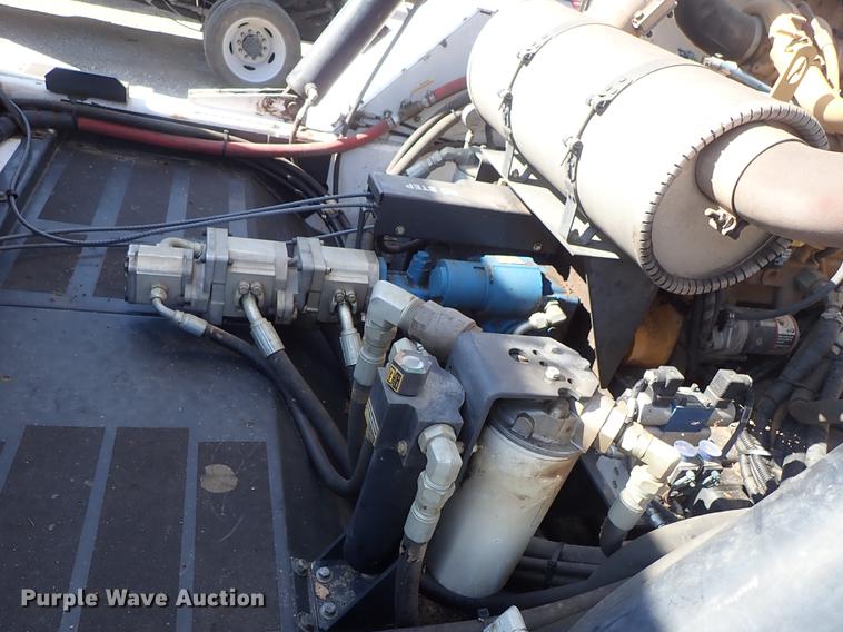 image for item DF1167 2009 Allianz Johnston MX450 street sweeper