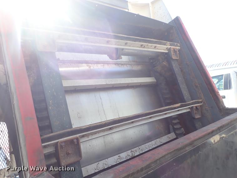 image for item DF1167 2009 Allianz Johnston MX450 street sweeper