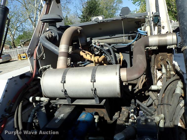 image for item DF1167 2009 Allianz Johnston MX450 street sweeper