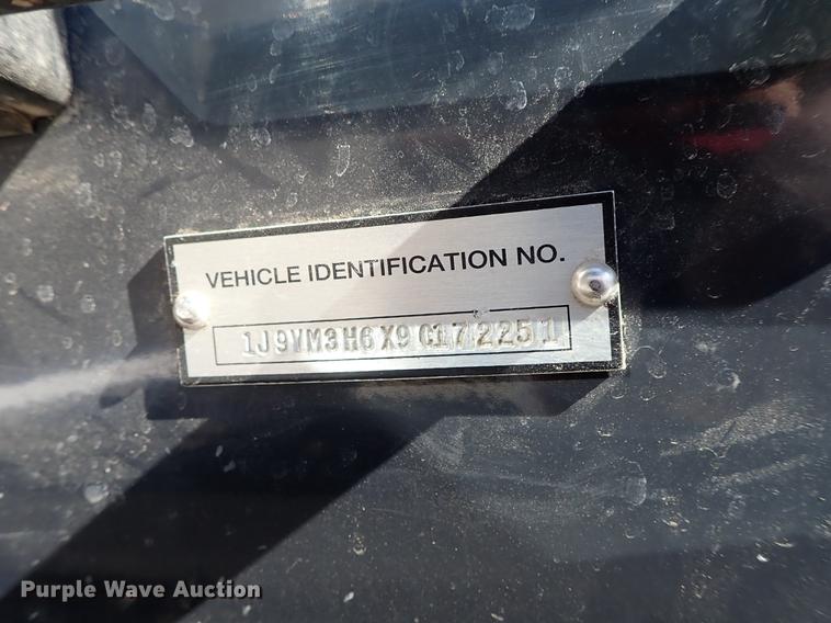 image for item DF1167 2009 Allianz Johnston MX450 street sweeper