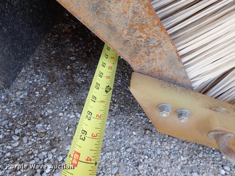 image for item DF1167 2009 Allianz Johnston MX450 street sweeper