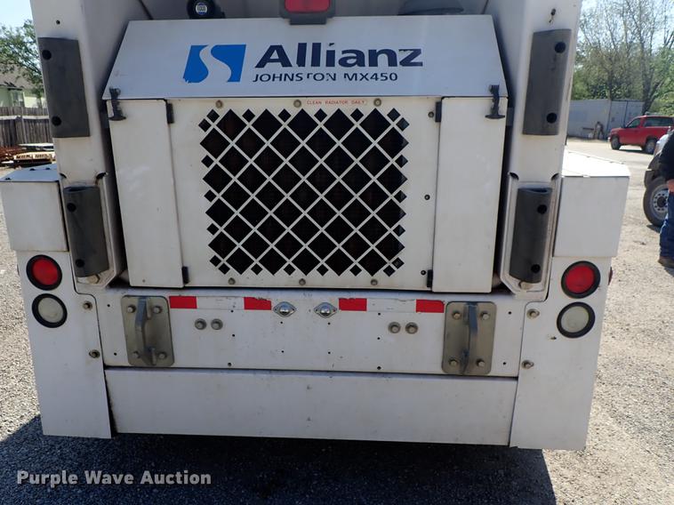 image for item DF1167 2009 Allianz Johnston MX450 street sweeper