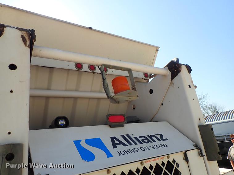 image for item DF1167 2009 Allianz Johnston MX450 street sweeper