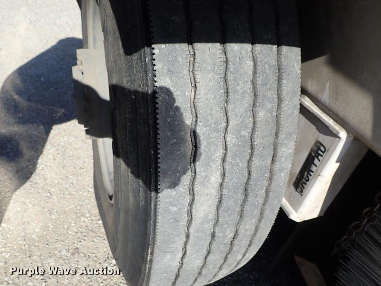 image for item DF1167 2009 Allianz Johnston MX450 street sweeper