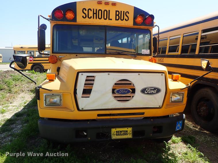 image for item DF1173 1992 Ford B700 school bus
