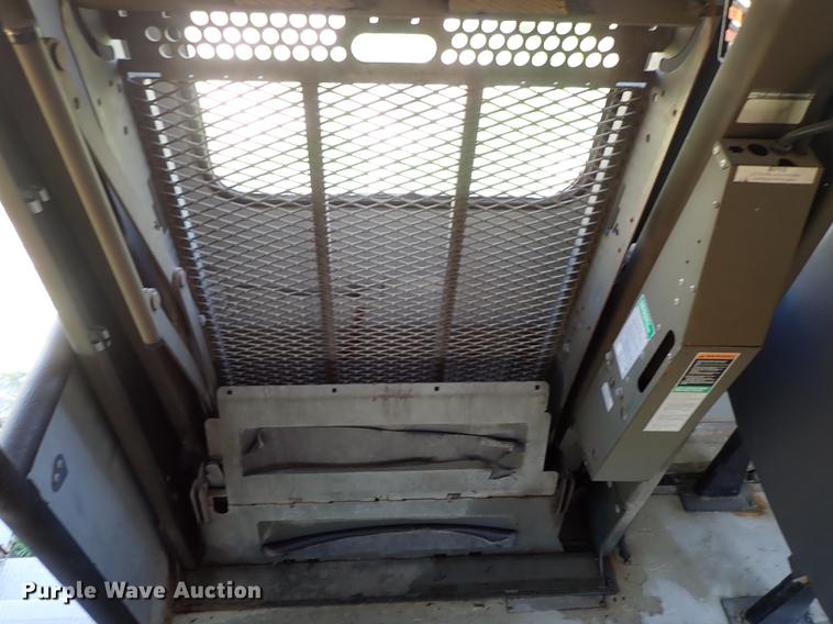 image for item DF1173 1992 Ford B700 school bus