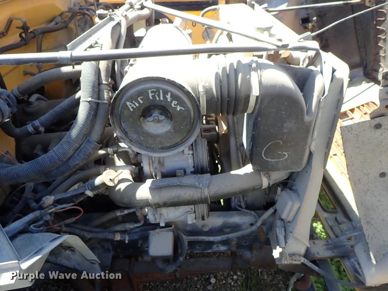 image for item DF1173 1992 Ford B700 school bus