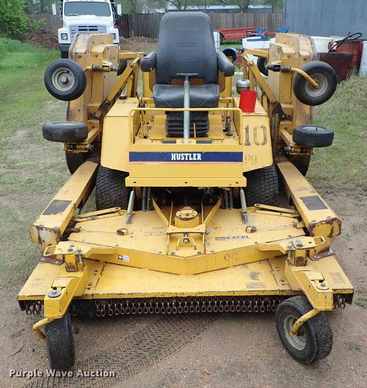 image for item DF1174 Hustler 4500 ZTR lawn mower