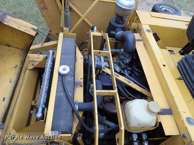 image for item DF1174 Hustler 4500 ZTR lawn mower