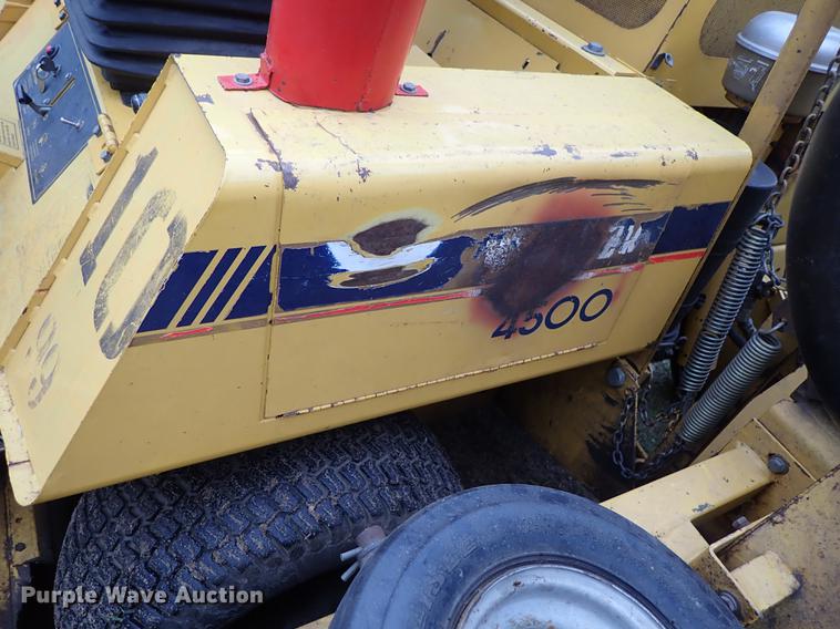 image for item DF1174 Hustler 4500 ZTR lawn mower