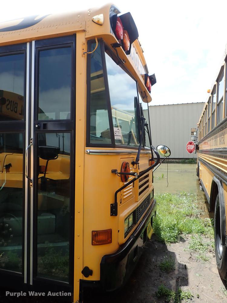 image for item DF1178 2007 Blue Bird All American FE school bus