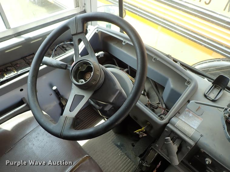 image for item DF1178 2007 Blue Bird All American FE school bus