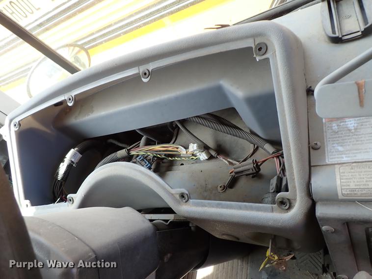 image for item DF1178 2007 Blue Bird All American FE school bus