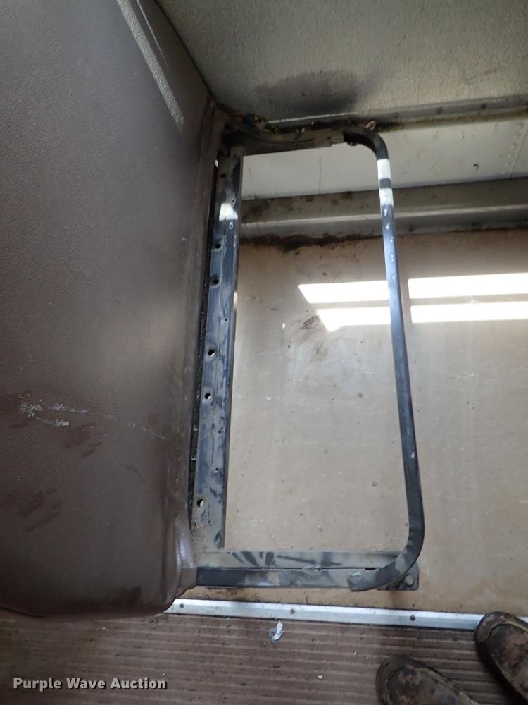 image for item DF1178 2007 Blue Bird All American FE school bus