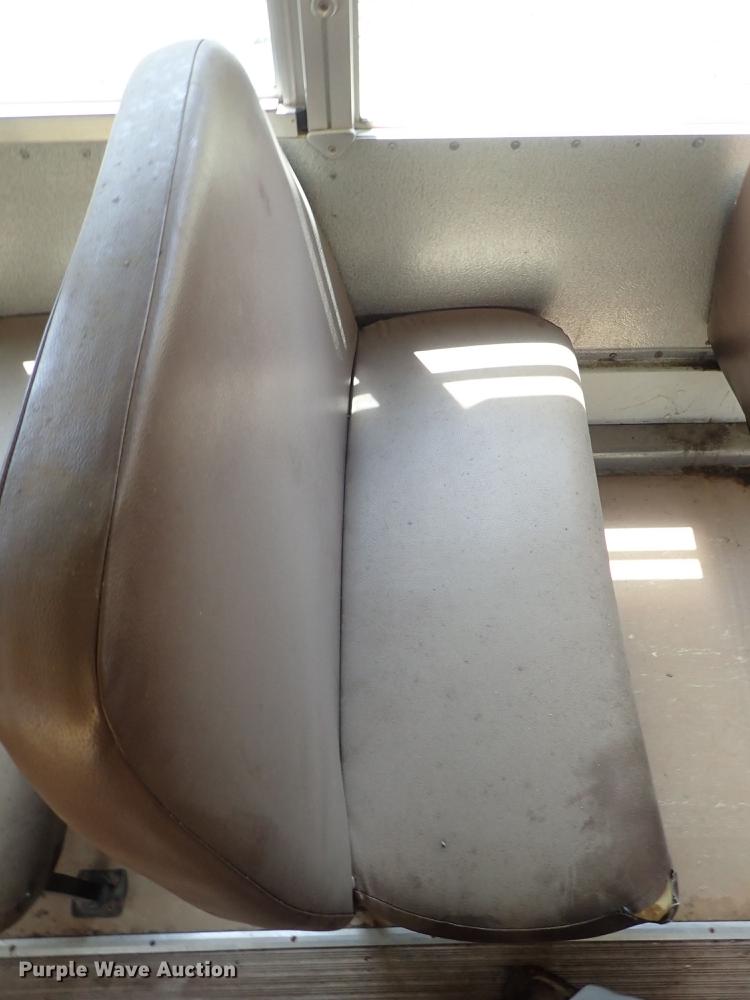 image for item DF1178 2007 Blue Bird All American FE school bus