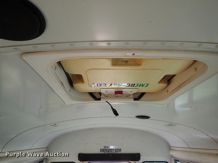 image for item DF1178 2007 Blue Bird All American FE school bus