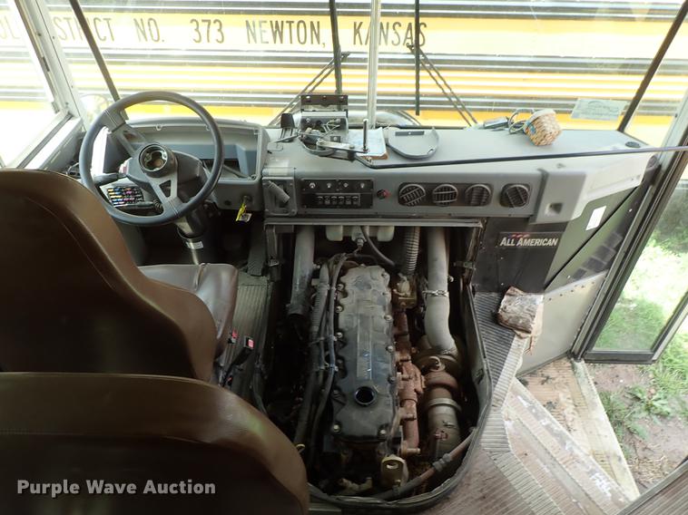 image for item DF1178 2007 Blue Bird All American FE school bus