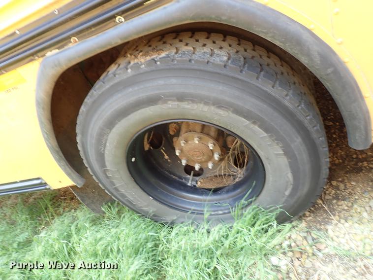 image for item DF1178 2007 Blue Bird All American FE school bus