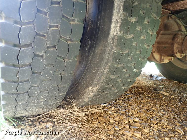 image for item DF1178 2007 Blue Bird All American FE school bus