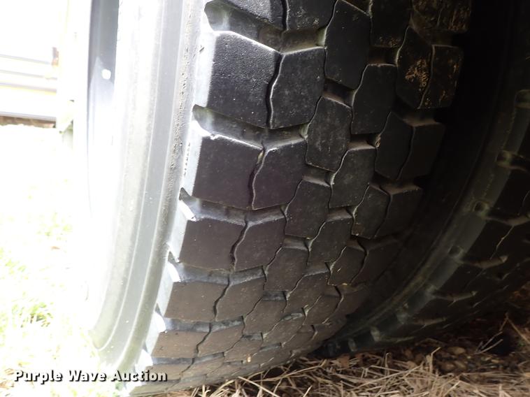 image for item DF1178 2007 Blue Bird All American FE school bus