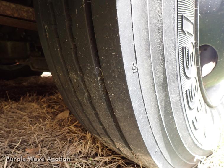 image for item DF1178 2007 Blue Bird All American FE school bus