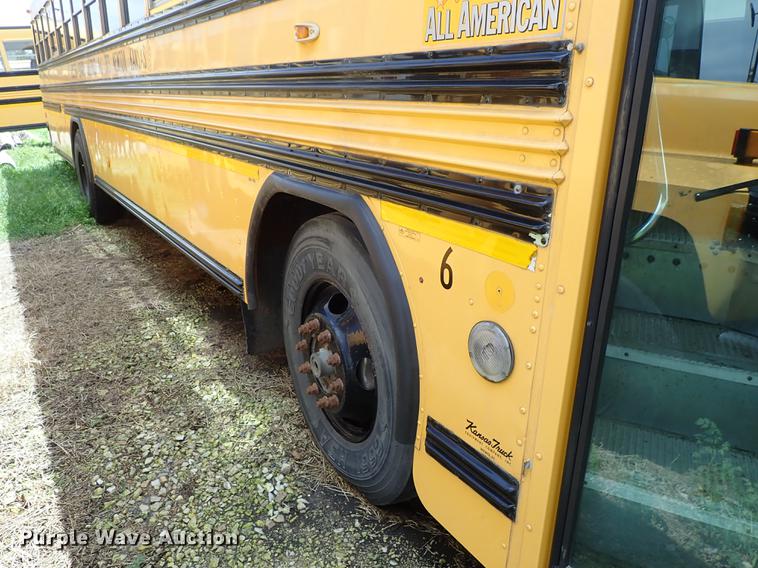 image for item DF1178 2007 Blue Bird All American FE school bus