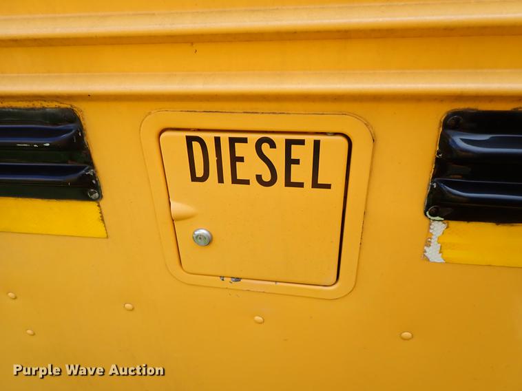 image for item DF1178 2007 Blue Bird All American FE school bus